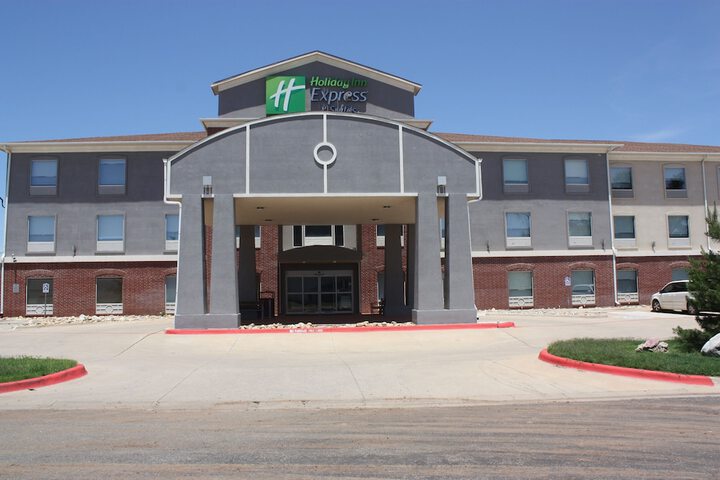 Holiday Inn Express Hotel & Suites Shamrock North by IHG