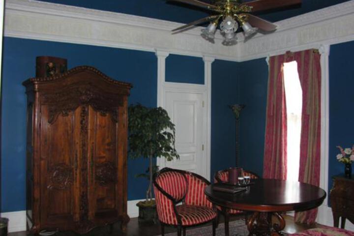 Southern Mansion