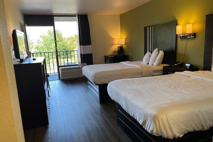 Room 46 of 54