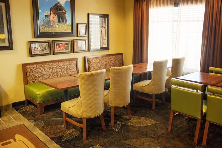 Little Missouri Inn & Suites New Town