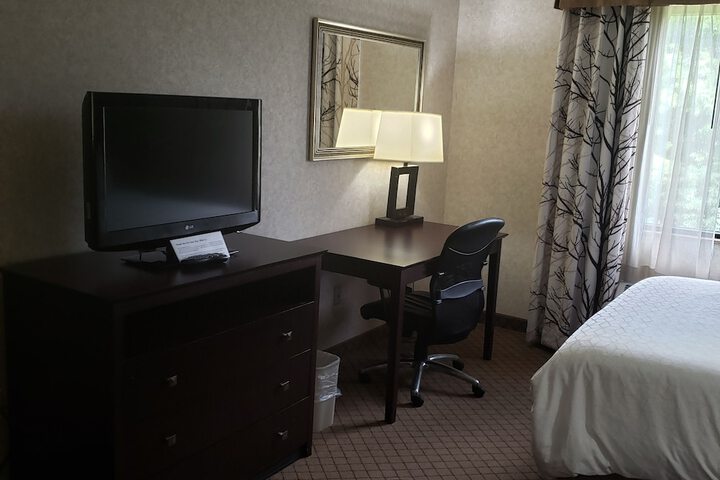 Holiday Inn Express Grove City by IHG
