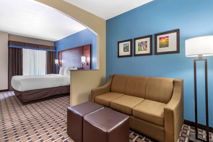 Room 21 of 44