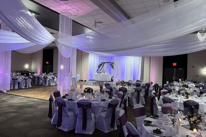 DoubleTree by Hilton Hotel Bloomington