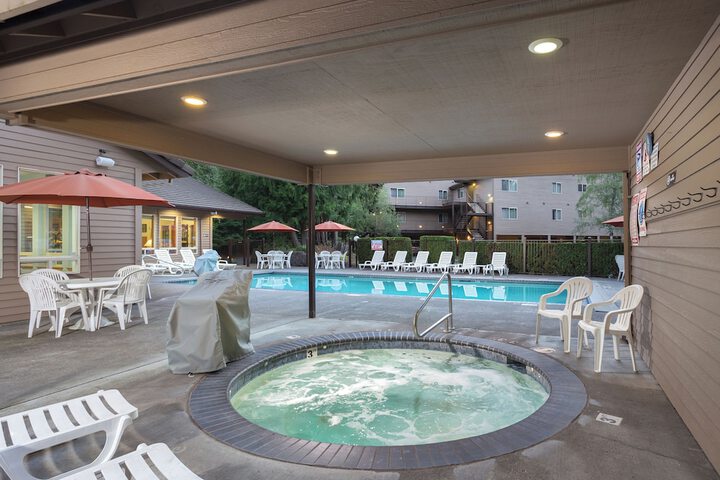 Whispering Woods Resort