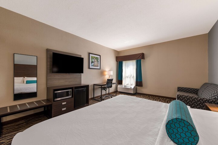 Room 15 of 27