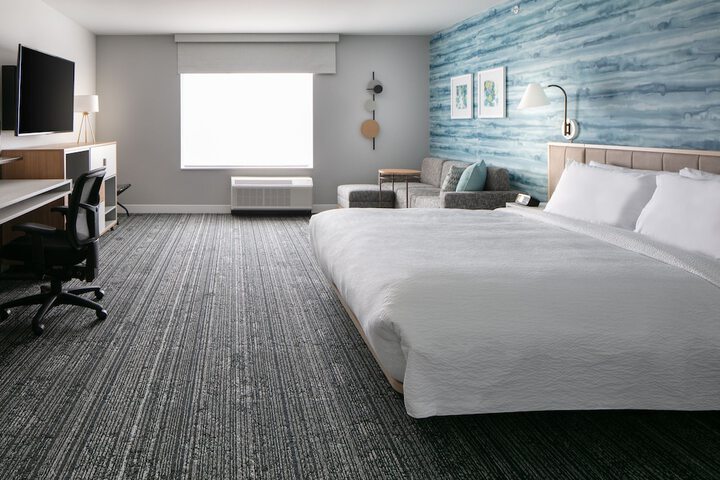 Room 14 of 28