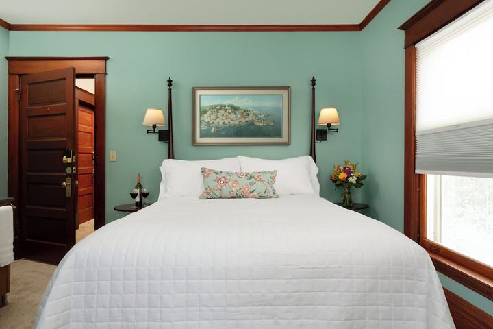 The Inn of Saugatuck