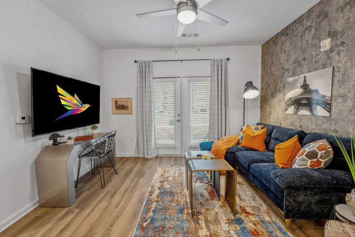 Luxurious Apartments - Pool Gym Bikes