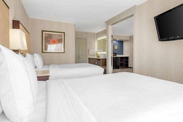 Best Western Plus Miamisburg-Dayton Suites Banquets & Hotel