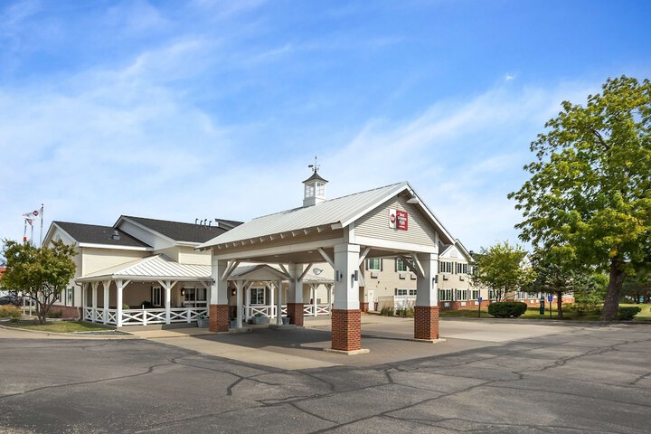 Best Western Plus University Park Inn & Suites