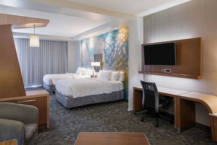 Room 13 of 42