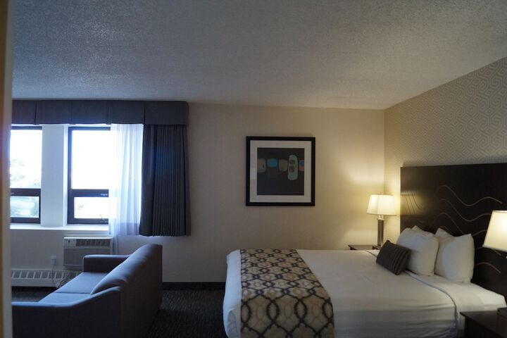 Room 60 of 106