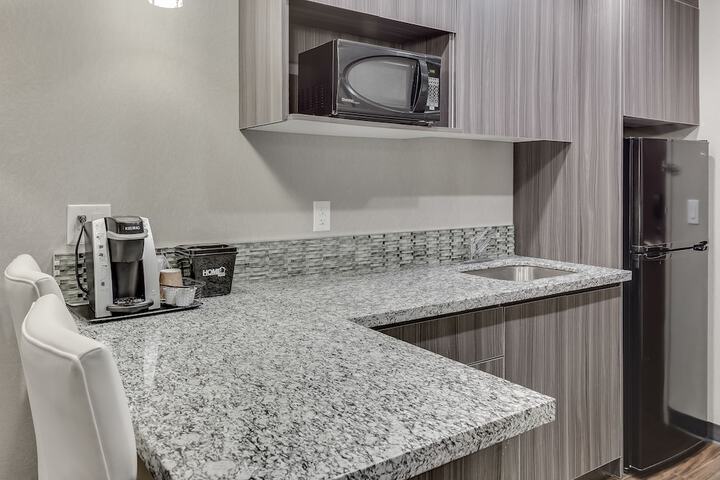 Home Inn & Suites Saskatoon South