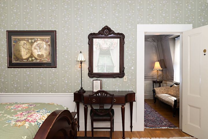 Room 37 of 88