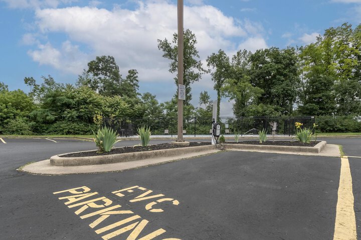 Best Western Fremont / Angola I-80/90 Toll Road