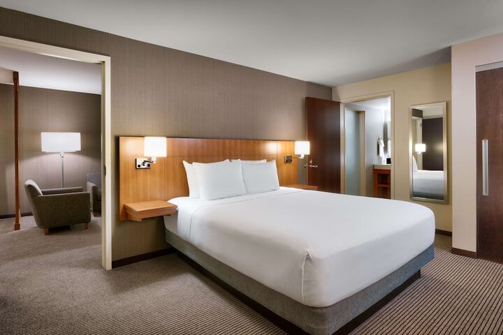 Hyatt Place Boise / Downtown