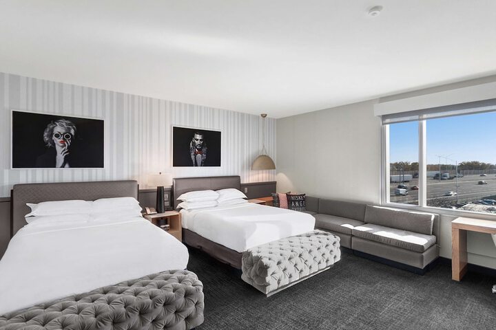 The Rose Chicago Tapestry Collection by Hilton
