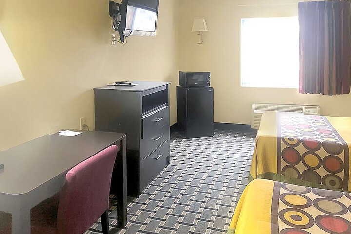 Room 7 of 20