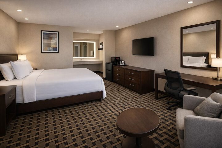 Springplace Inn & Suites