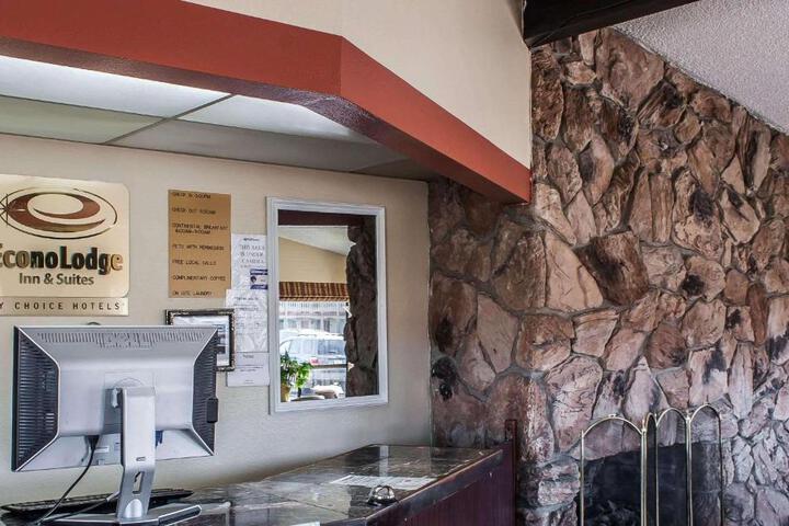 Econo Lodge Inn & Suites Hoquiam