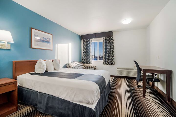 Room 14 of 32