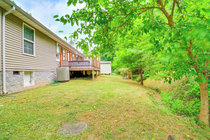 Campton Cottage w / Hot Tub Near Hiking + Climbing