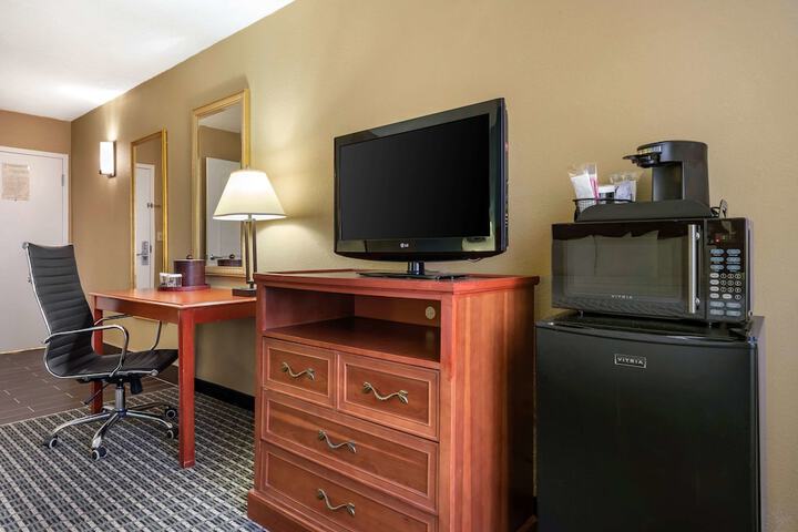 Room 112 of 131