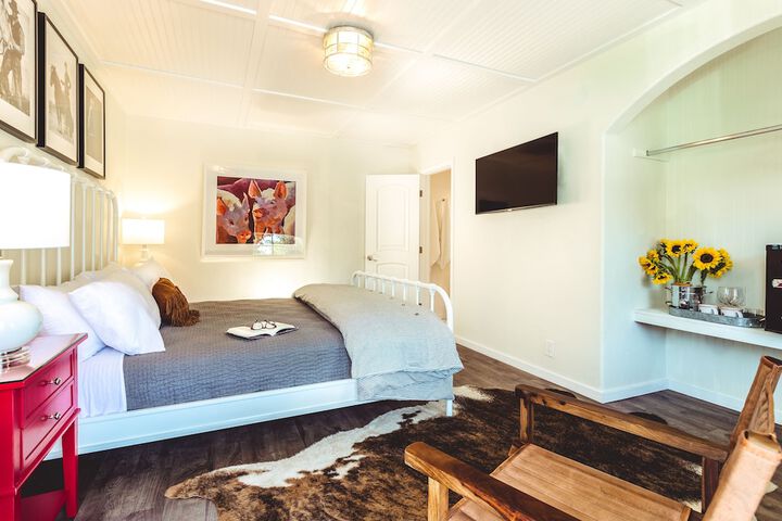 Room 12 of 22