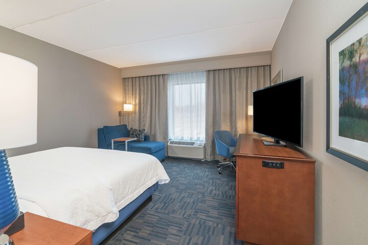 Room 13 of 35