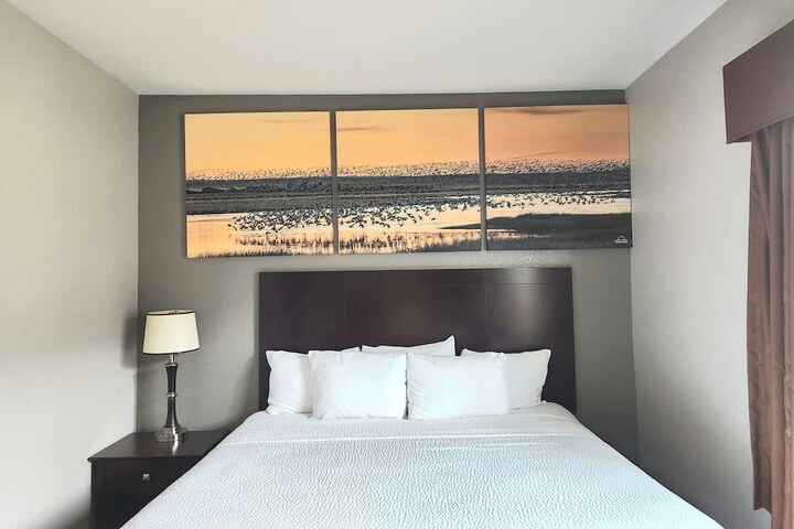 Days Inn by Wyndham Kemah