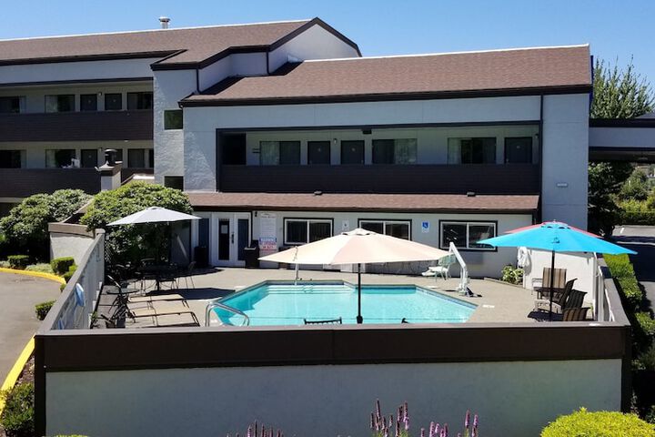 Pool 2 of 26