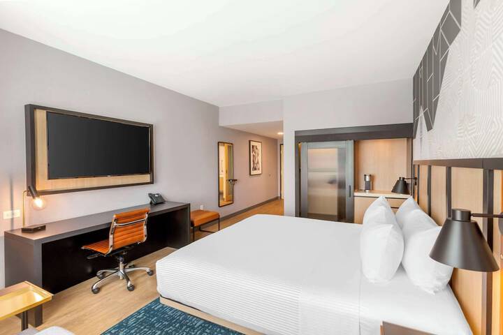 Room 22 of 90