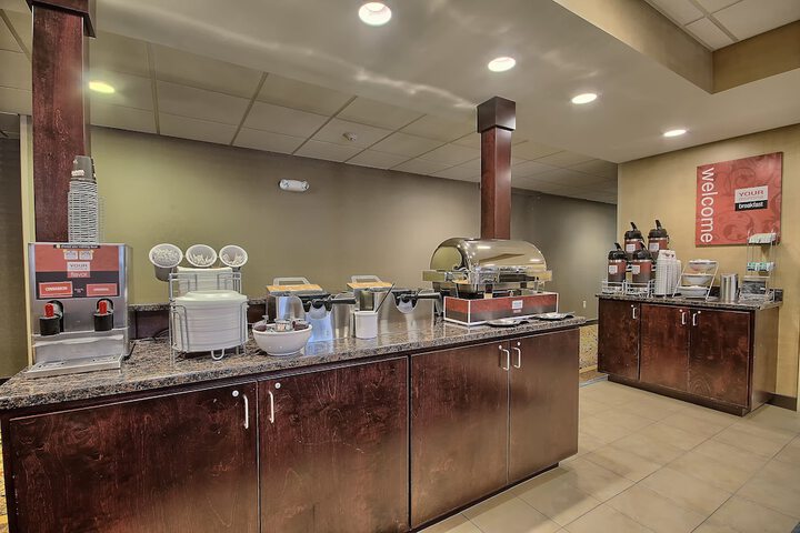 Garner Hotel Wadsworth by IHG