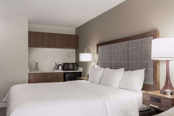 Room 19 of 41
