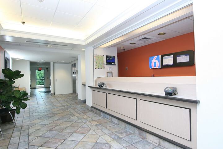 Hotel Interior 10 of 28