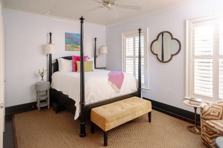 Room 106 of 132