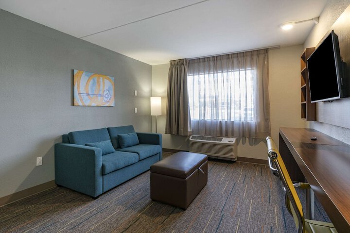 Room 19 of 36