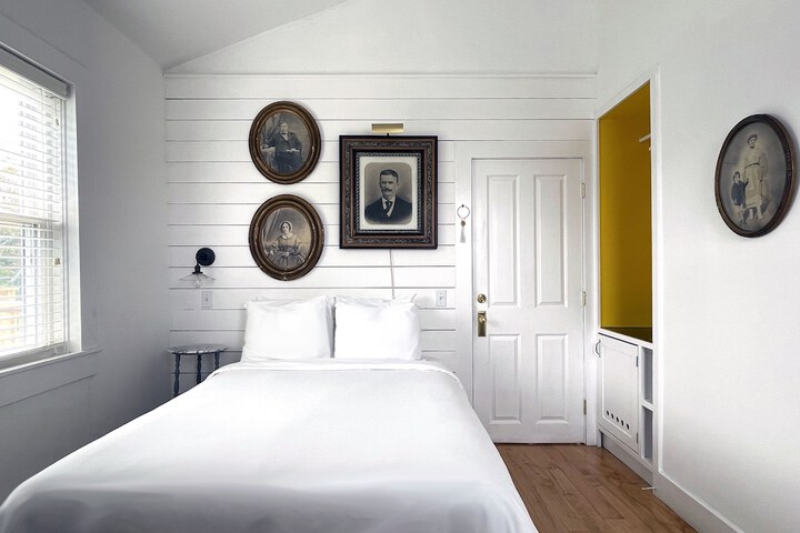 Room 19 of 29