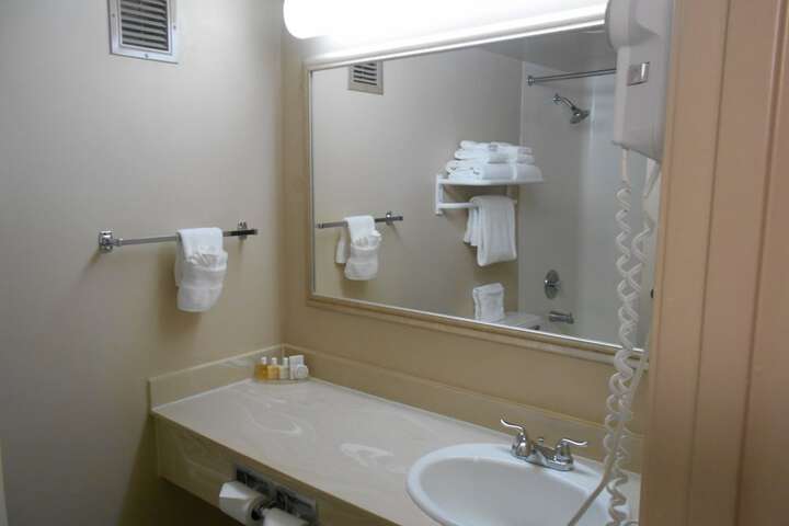 Room 52 of 64