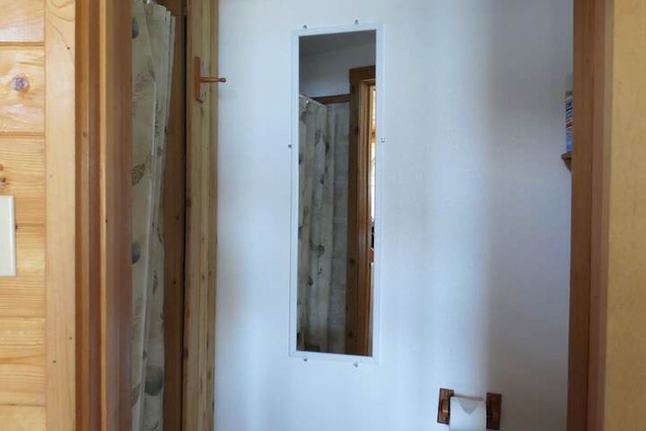 Room 53 of 112