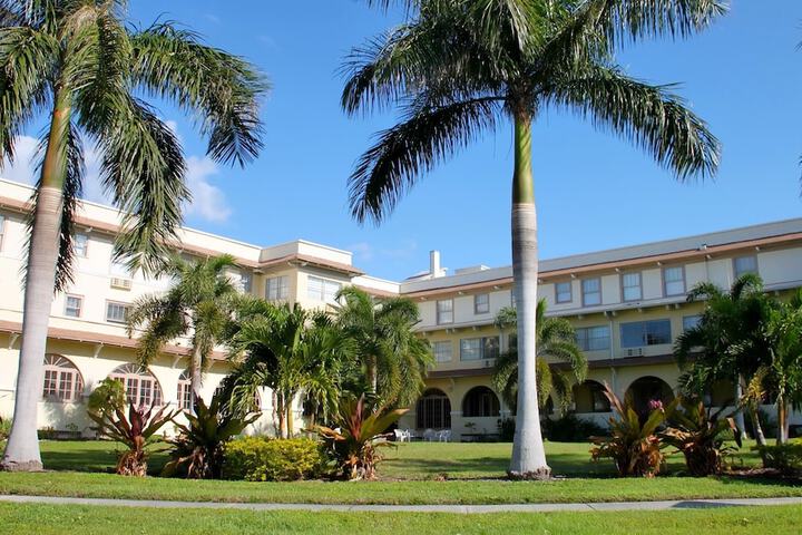 Crystal Bay Historic Hotel