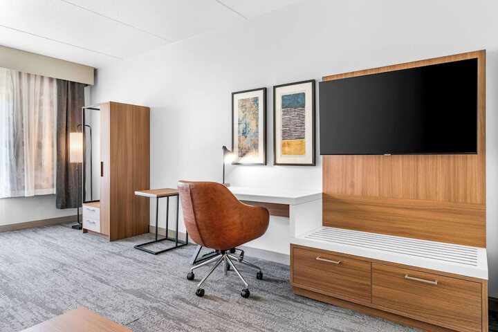Comfort Inn & Suites York North