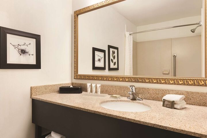 Country Inn & Suites by Radisson Conyers, GA