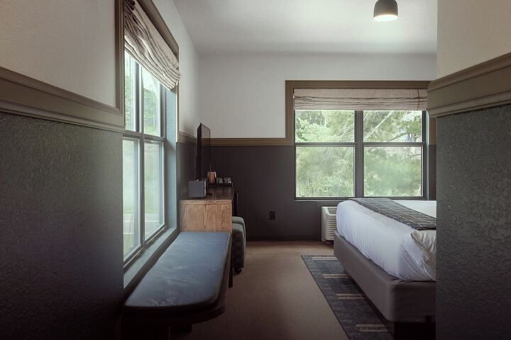 Room 67 of 71