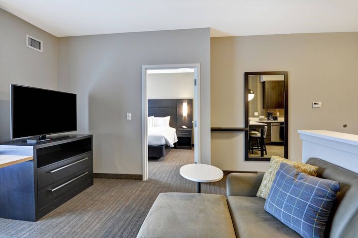 Residence Inn by Marriott Cleveland Airport / Middleburg Heights