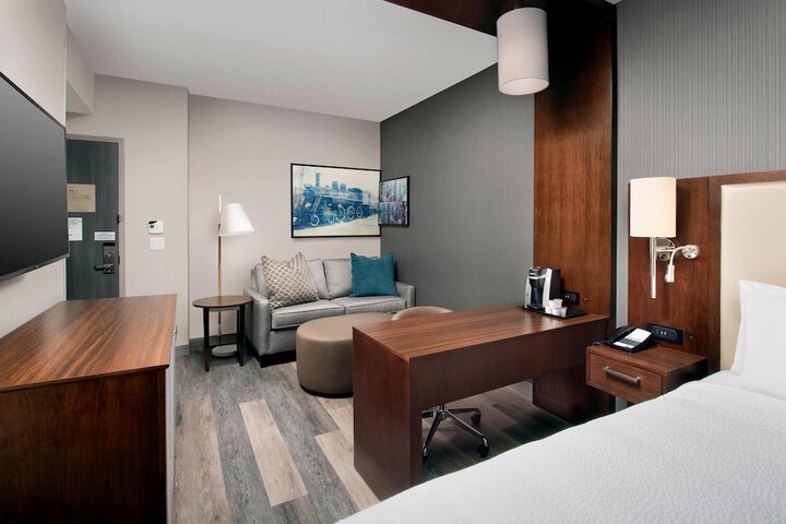 Room 18 of 31