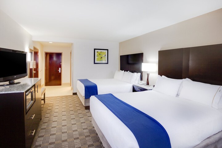 Holiday Inn Express Hotel & Suites Mebane by IHG