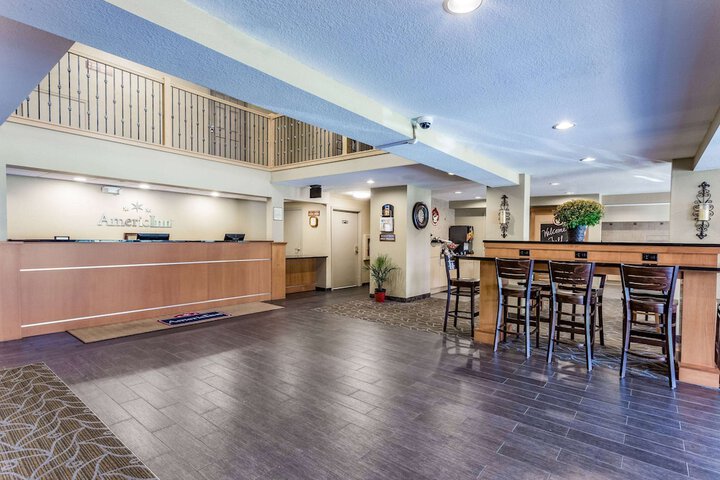 Hotel Interior 11 of 37