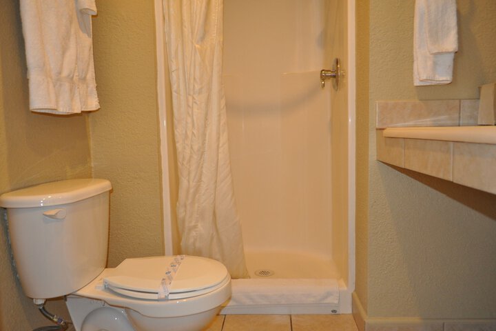 Room 14 of 19