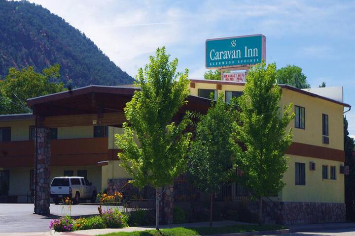 CARAVAN INN